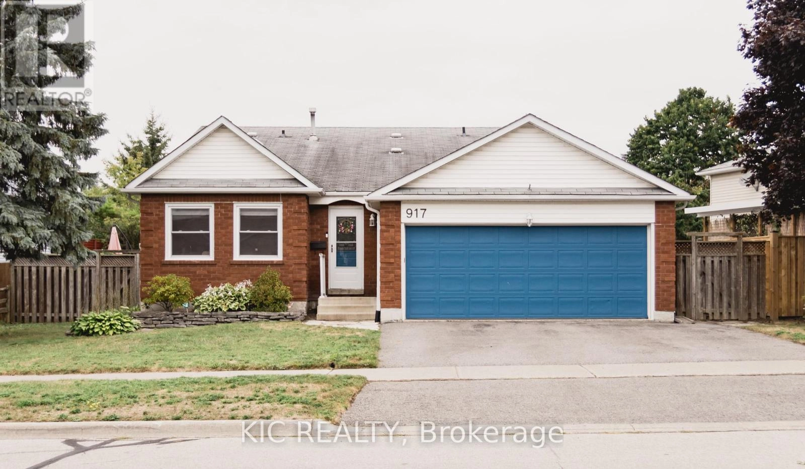 917 Chipping Park Boulevard, Cobourg, Ontario  K9A 5H2 - Photo 2 - X12361883