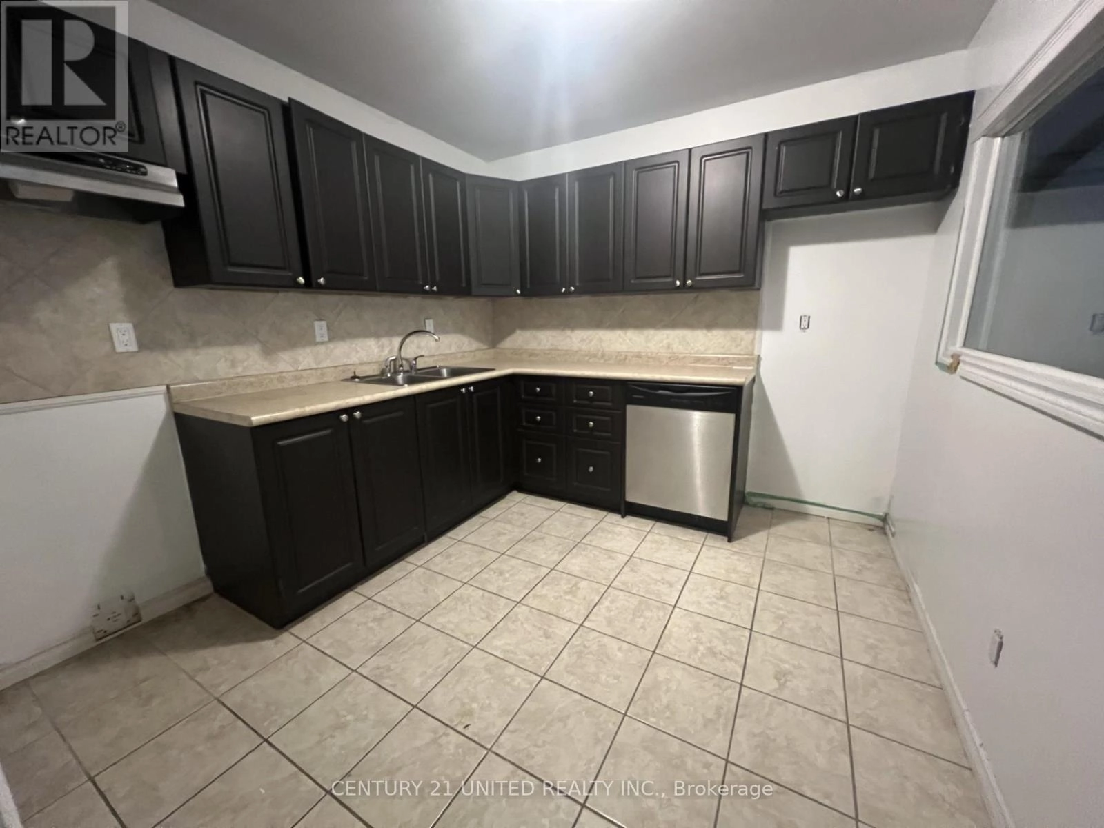19 - 774 Rye Street, Peterborough, Ontario  K9J 6W9 - Photo 2 - X12362154