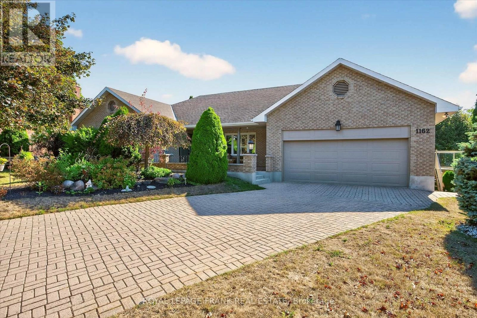 1162 Summit Drive, Peterborough West, Ontario  K9J 8A7 - Photo 1 - X12362946