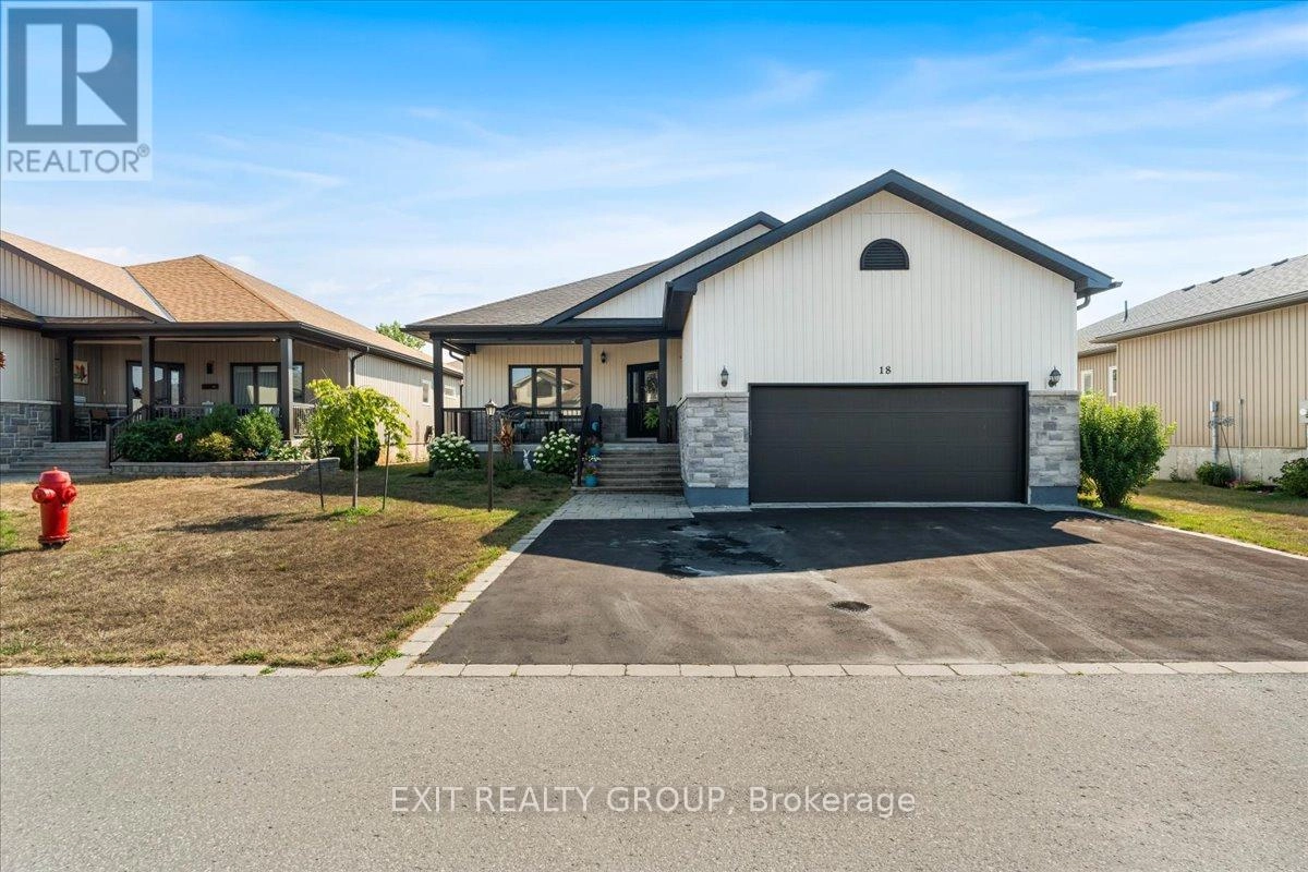 18 Gilbert Crescent, Prince Edward County, Ontario  K0K 3L0 - Photo 1 - X12363215