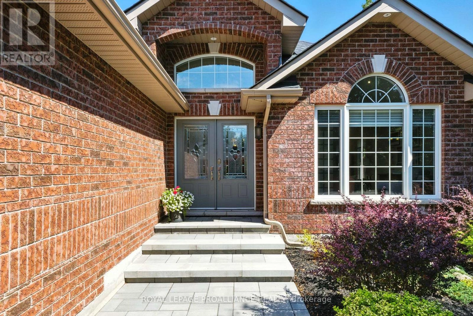 44 Huron Drive, Brighton, Ontario  K0K 1H0 - Photo 2 - X12363452
