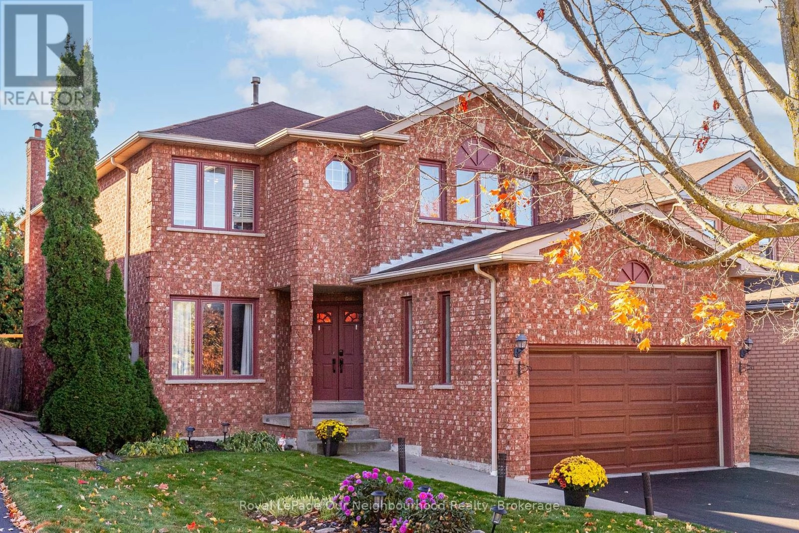 43 Ringwood Drive, Whitby, Ontario  L1R 1Y7 - Photo 2 - E12363588