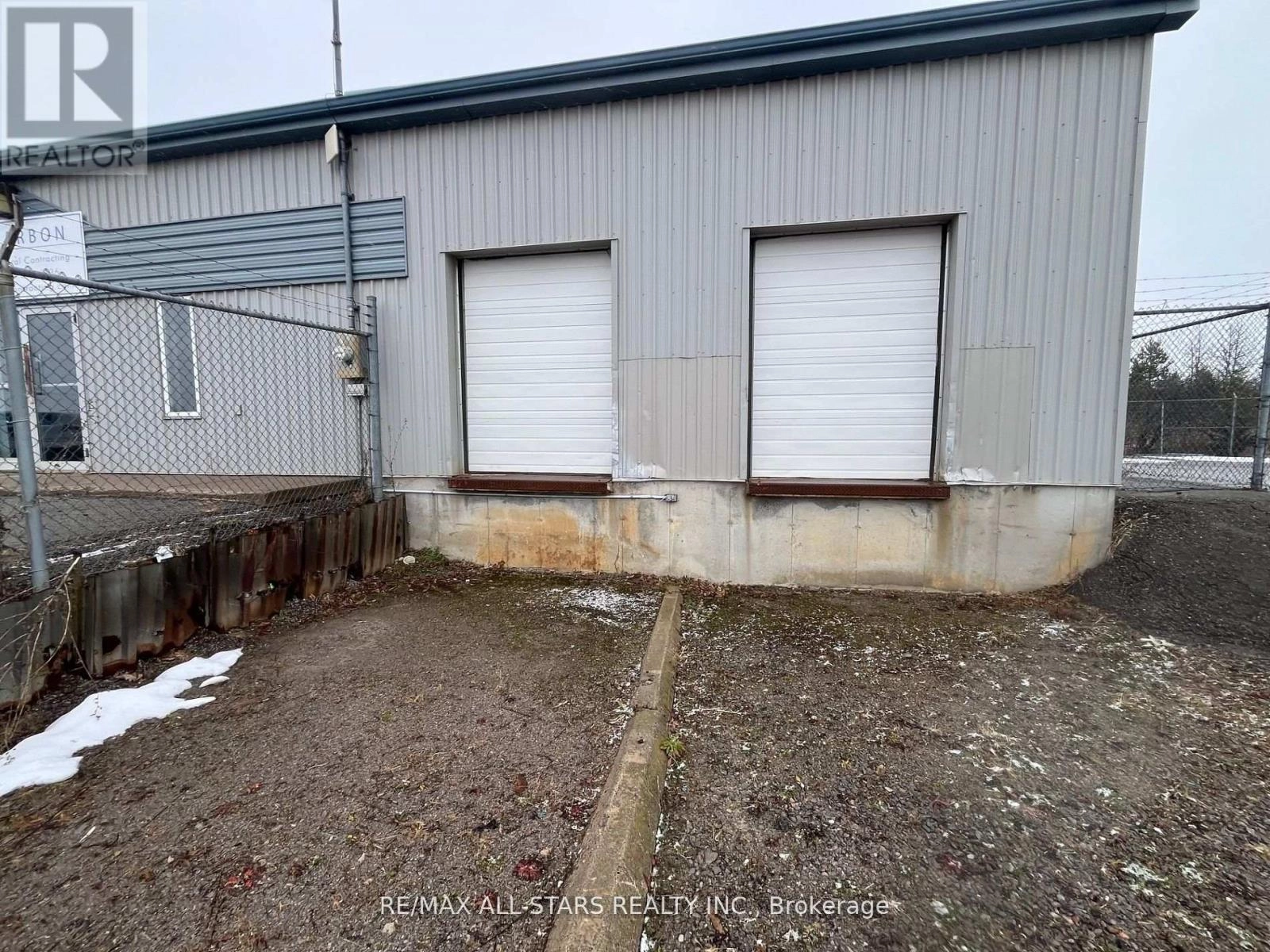 9 Callaghan's Road, Kawartha Lakes, Ontario  K9V 4R4 - Photo 11 - X12363949