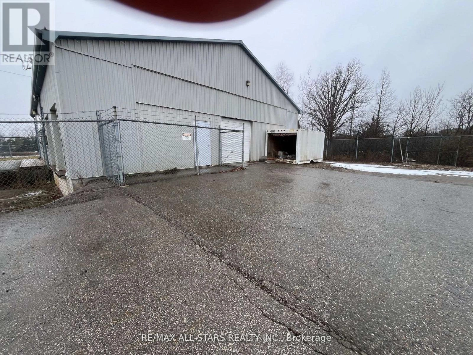 9 Callaghan's Road, Kawartha Lakes, Ontario  K9V 4R4 - Photo 13 - X12363949