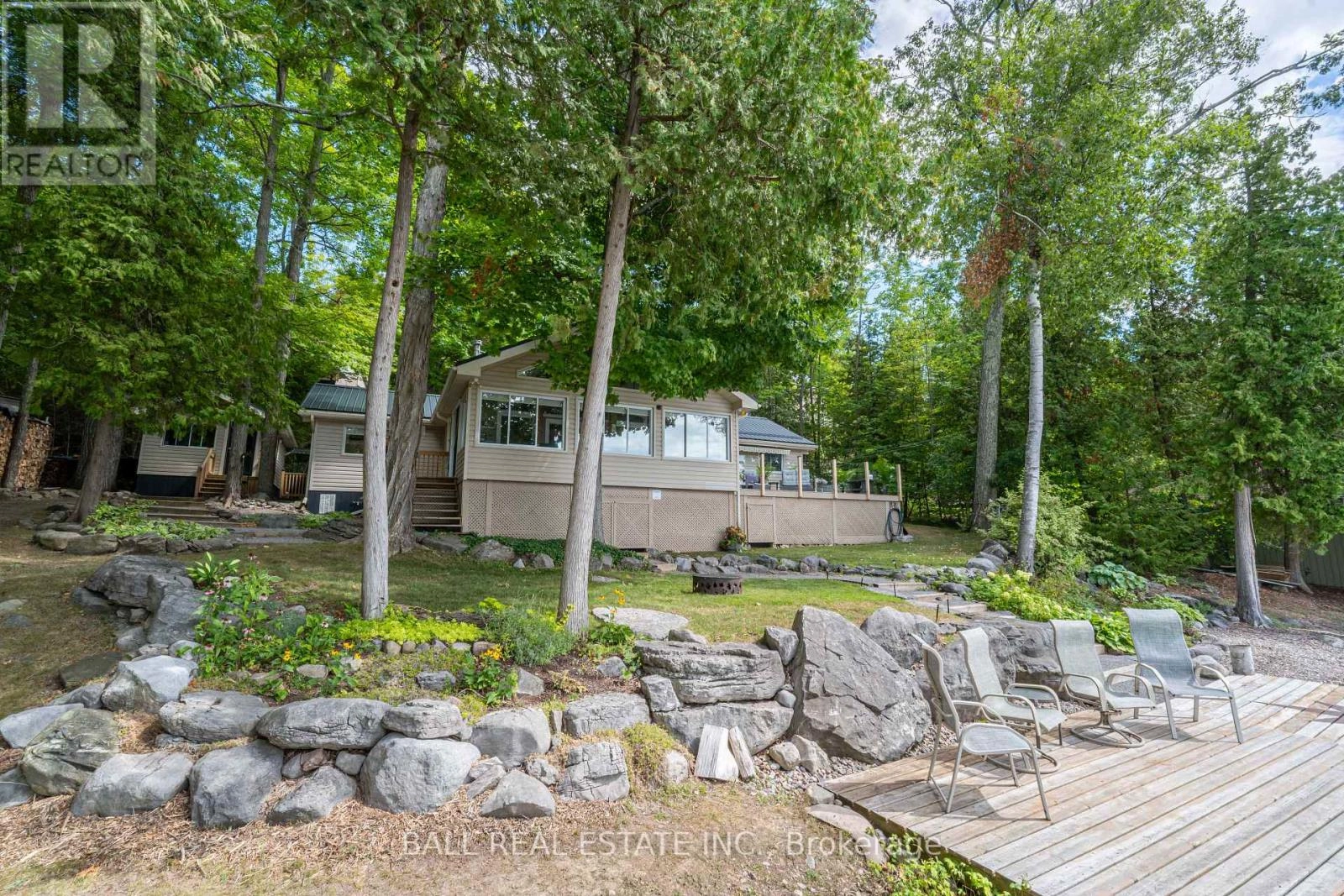 27 Maplewood Court, Trent Lakes, Ontario  K0L 1J0 - Photo 2 - X12362854