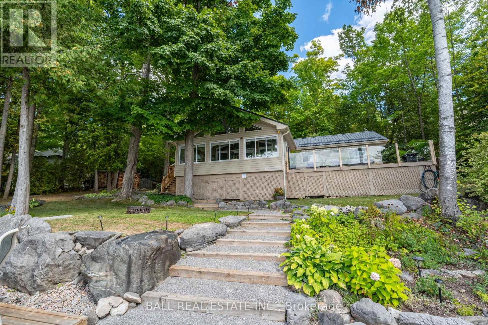 27 Maplewood Court, Trent Lakes, Ontario  K0L 1J0 - Photo 3 - X12362854