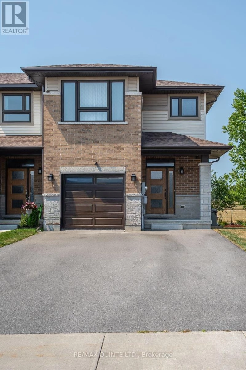 79 Ledgerock Court, Quinte West, Ontario  K8R 0A1 - Photo 3 - X12364055