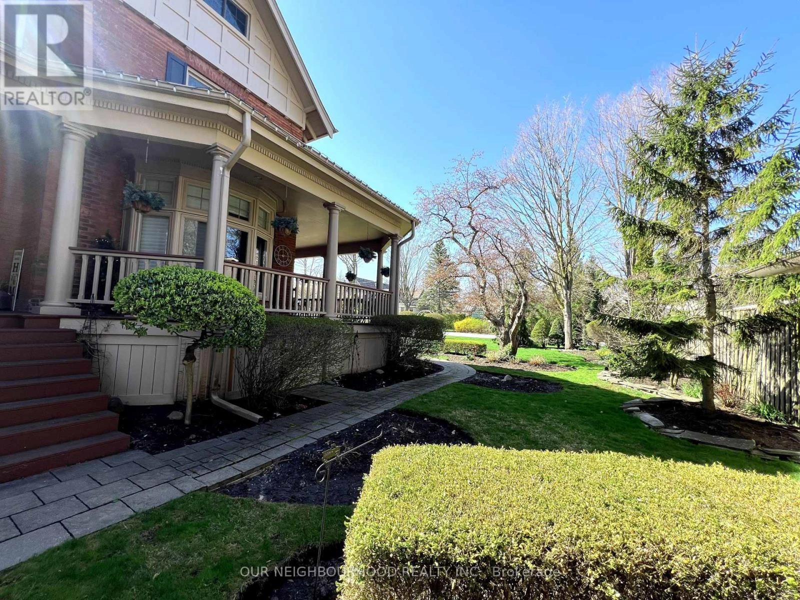 305 Trent Street W, Whitby, Ontario  L1N 1M3 - Photo 3 - E12361670