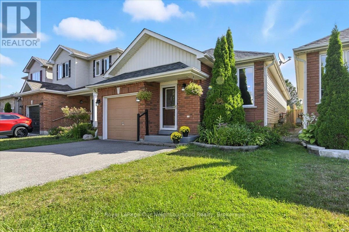 67 Harmer Drive, Clarington, Ontario  L1B 1P7 - Photo 1 - E12364413