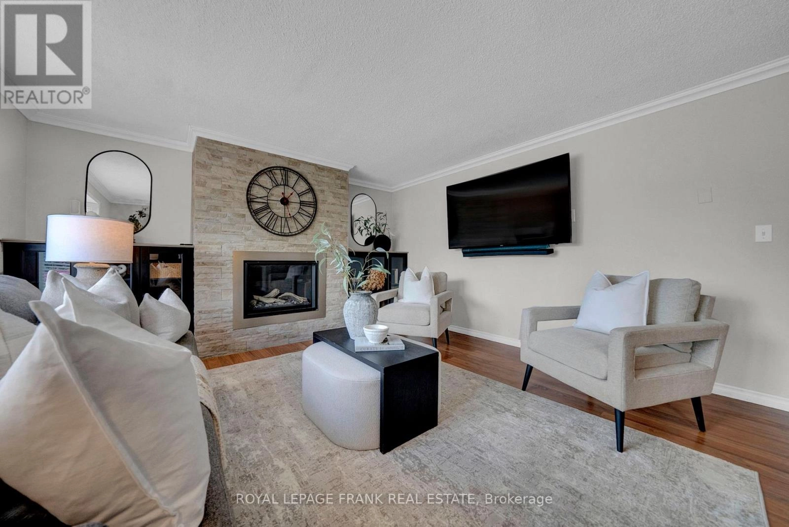 26 Pineridge Crescent, Clarington, Ontario  L1B 1B9 - Photo 3 - E12364741