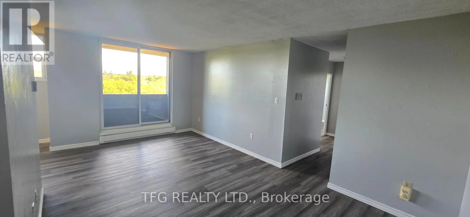 503 - 1371 Simcoe Street N, Oshawa, Ontario  L1G 4X5 - Photo 1 - E12364770