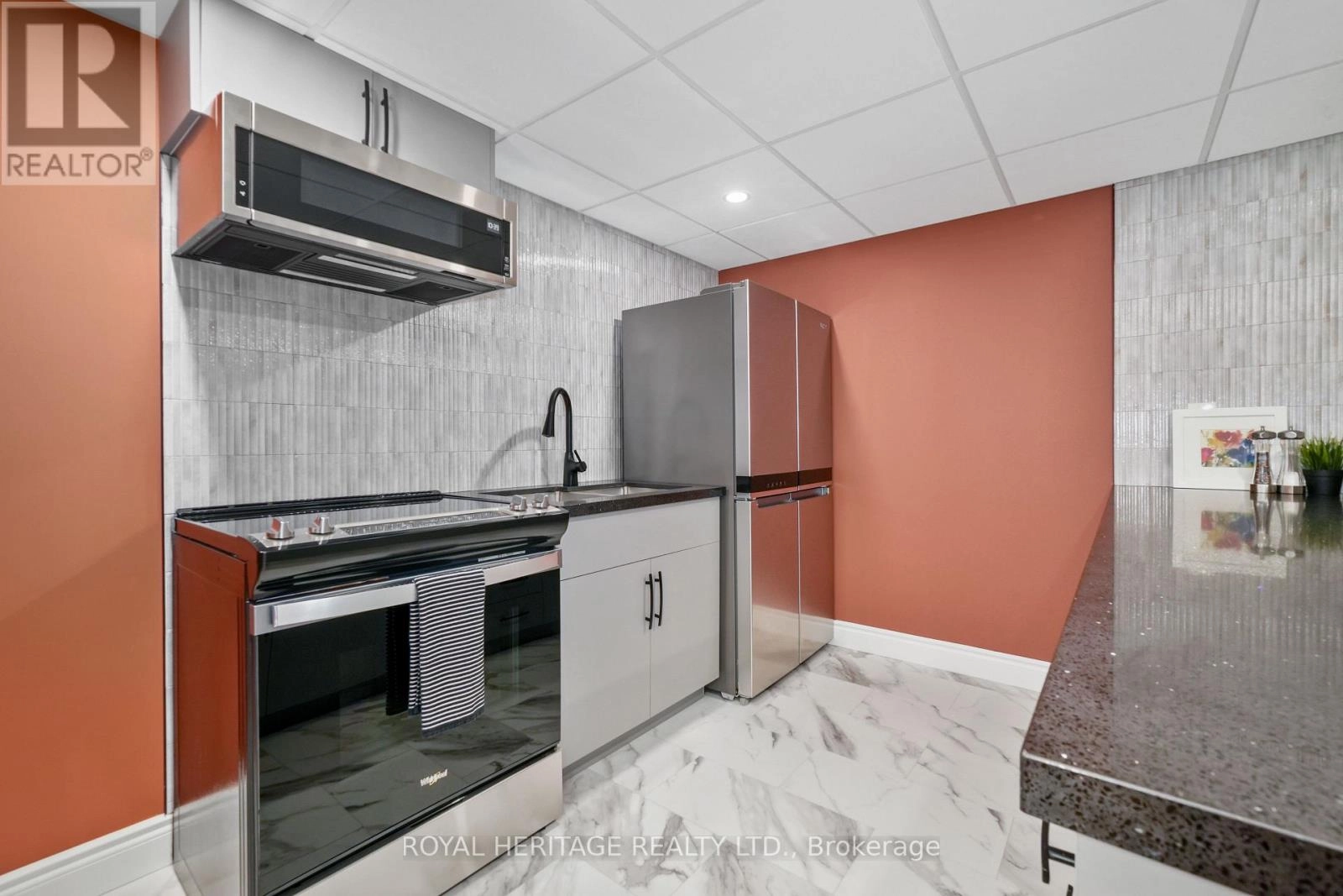 8803 Dale Road, Hamilton Township, Ontario  K9A 4J9 - Photo 1 - X12364800