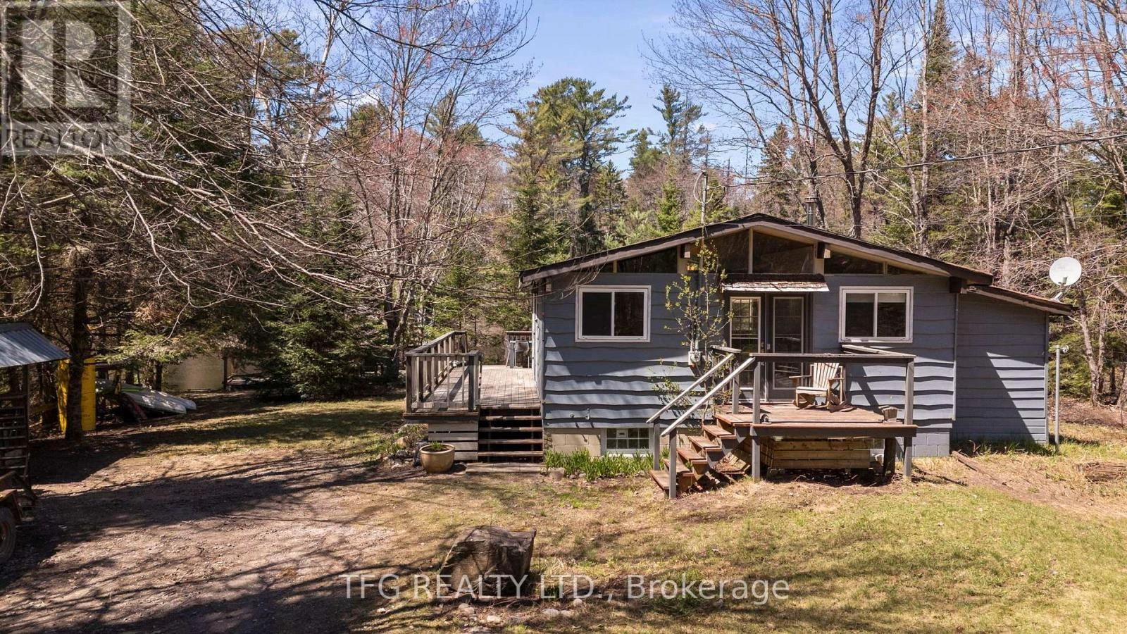 449 Balsam Chutes Road, Huntsville, Ontario  P0B 1L0 - Photo 1 - X12365337