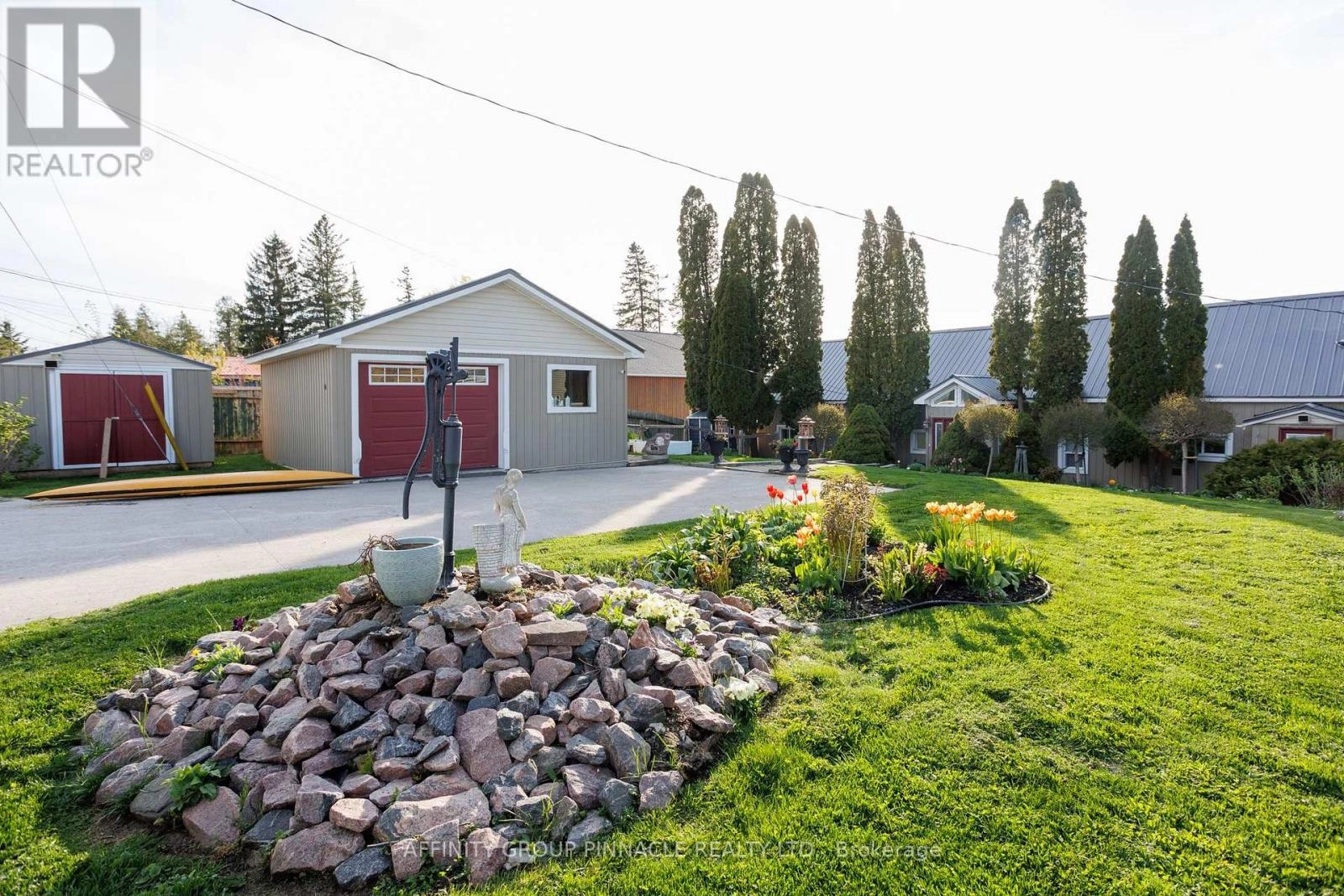 14 Oriole Road, Kawartha Lakes, Ontario  K0M 1N0 - Photo 2 - X12366125