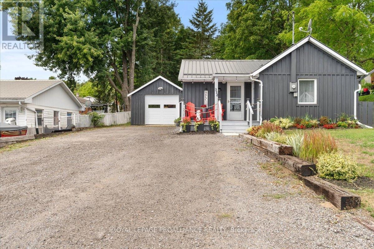 328 Park Avenue, Tweed, Ontario  K0K 3J0 - Photo 2 - X12366566