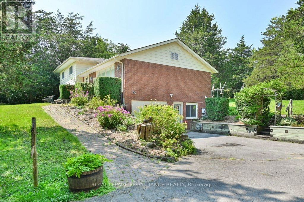 789 Hearns Road, Quinte West, Ontario  K0K 2C0 - Photo 3 - X12366812