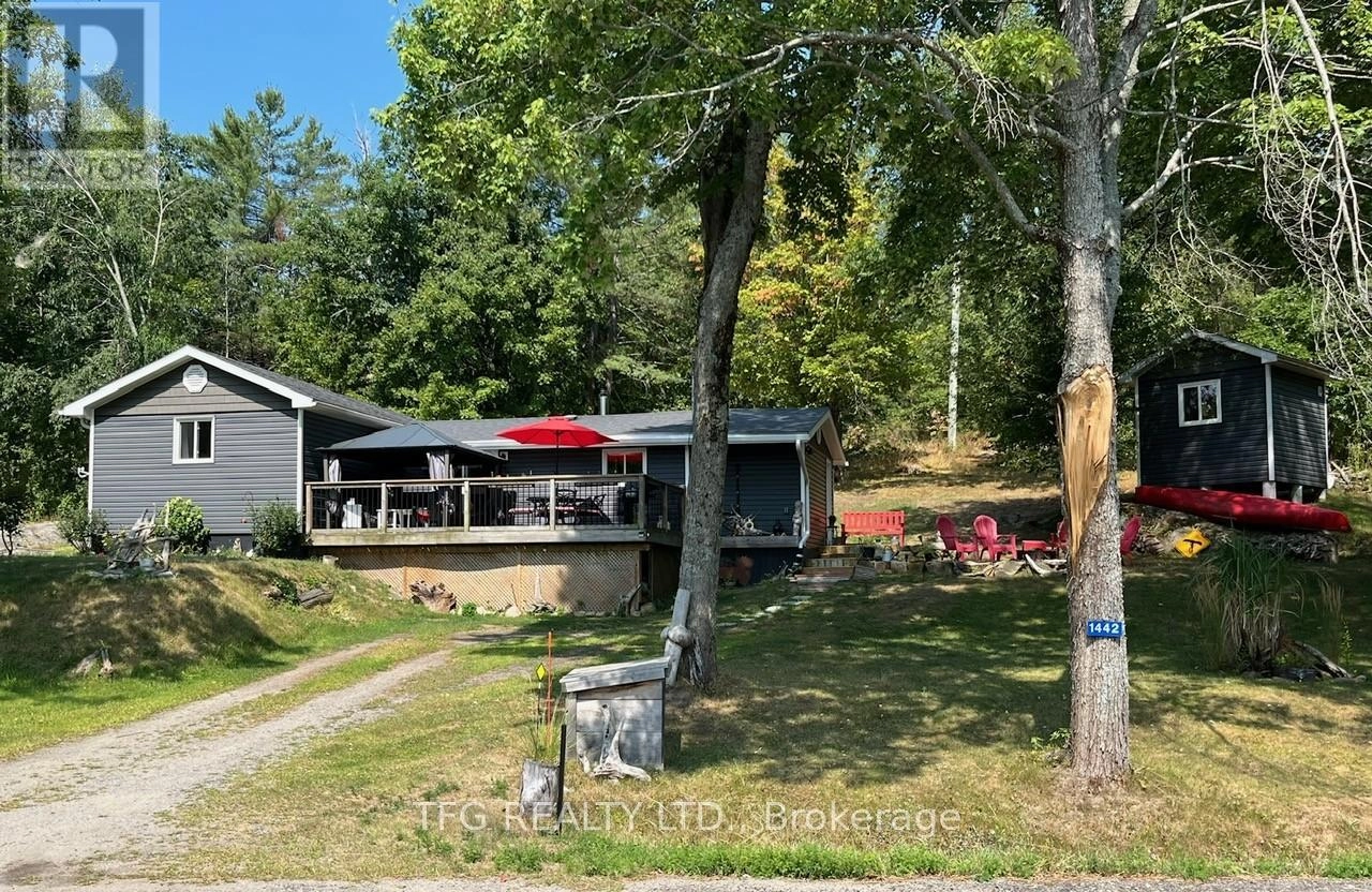 1442 Beiers Road, Gravenhurst, Ontario  P0E 1G0 - Photo 1 - X12330777
