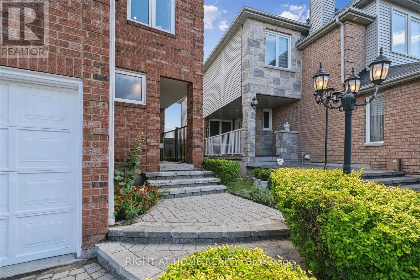 32 Heaver Drive, Whitby, Ontario  L1N 8X2 - Photo 2 - E12367748