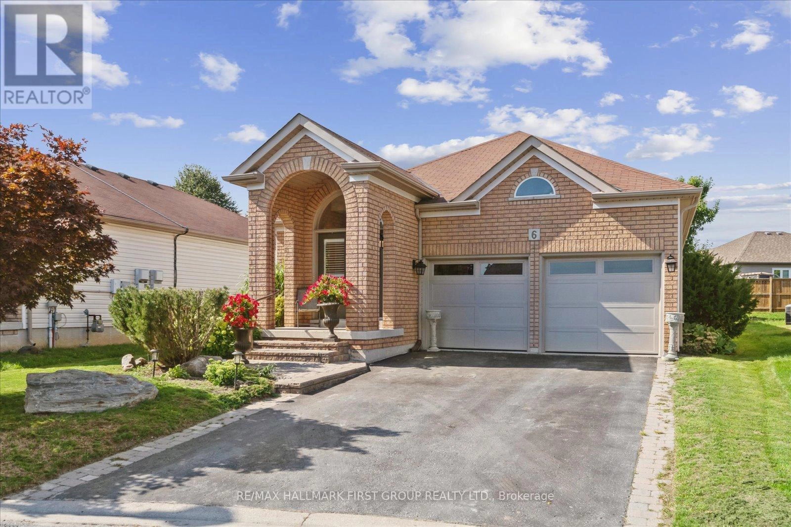6 Snell Court, Port Hope, Ontario  L1A 0A6 - Photo 2 - X12367806