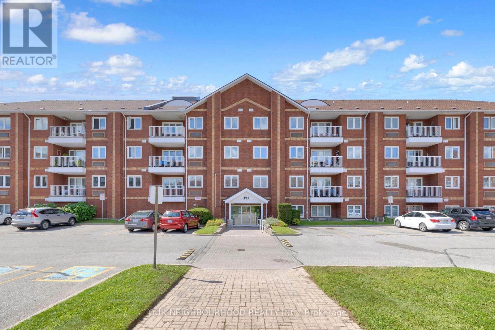 210 - 191 Lake Driveway Drive W, Ajax, Ontario  L1S 7H9 - Photo 2 - E12368382