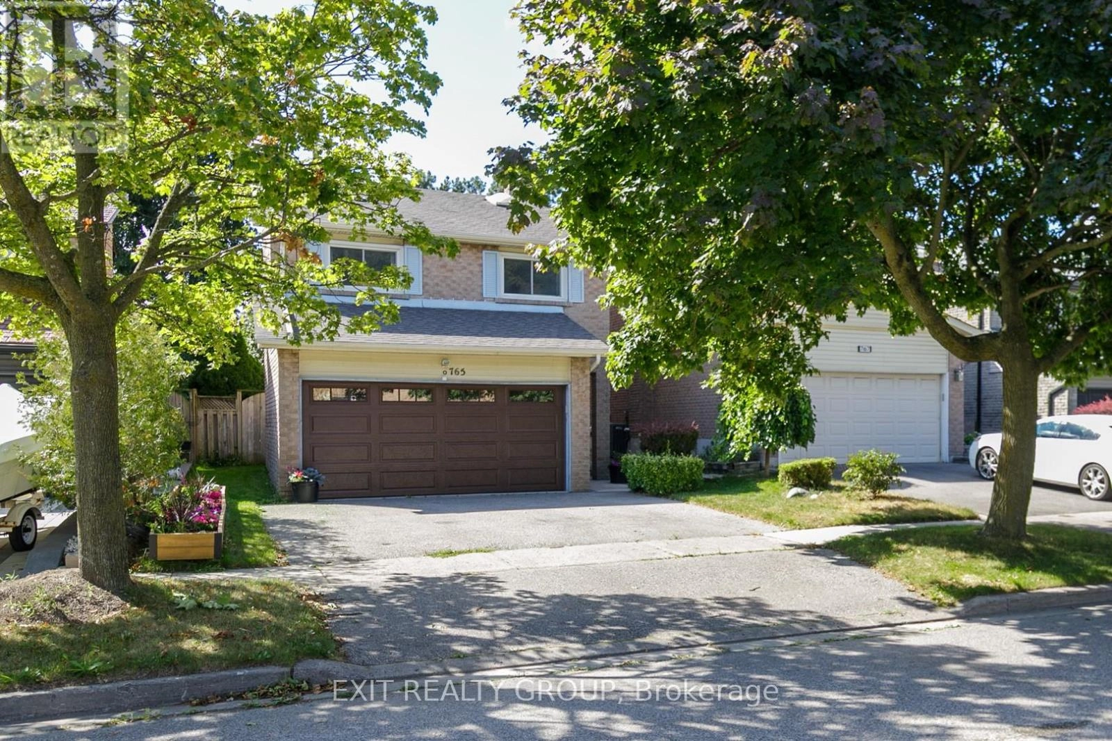 765 Hampton Court, Pickering, Ontario  L1W 3M3 - Photo 1 - E12368774