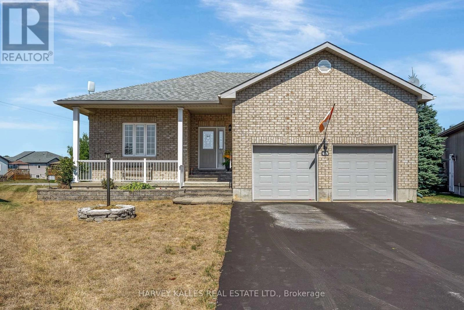 45 Maplehurst Crescent, Prince Edward County, Ontario  K0K 3L0 - Photo 1 - X12368862
