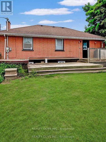 650 Crawford Drive, Peterborough, Ontario  K9J 3W7 - Photo 2 - X12369005