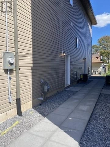 66c Battle Street, Thorold, Ontario  L2V 3W7 - Photo 3 - X12369013