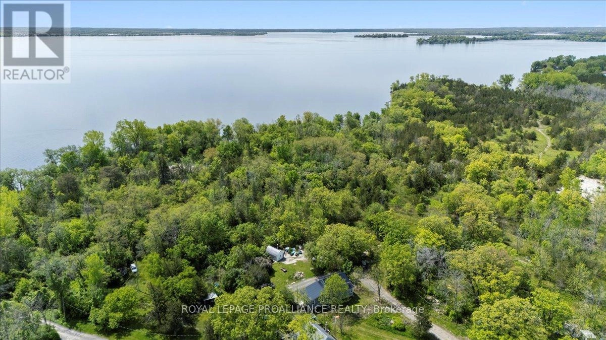 31 Ashe Crescent, Belleville, Ontario  K8N 4Z4 - Photo 1 - X12369481