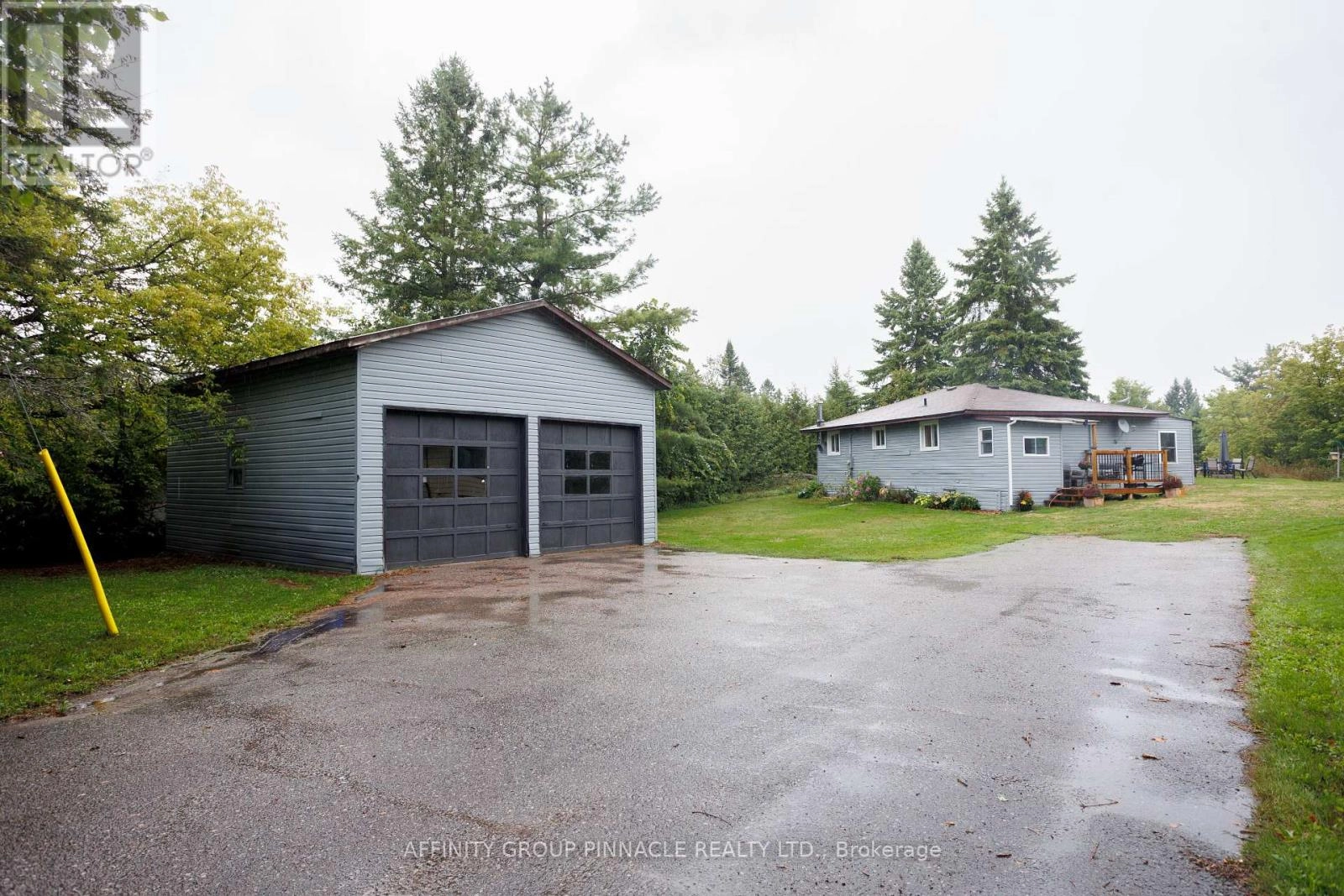 828 Northline Road, Kawartha Lakes, Ontario  K0M 1N0 - Photo 1 - X12370217