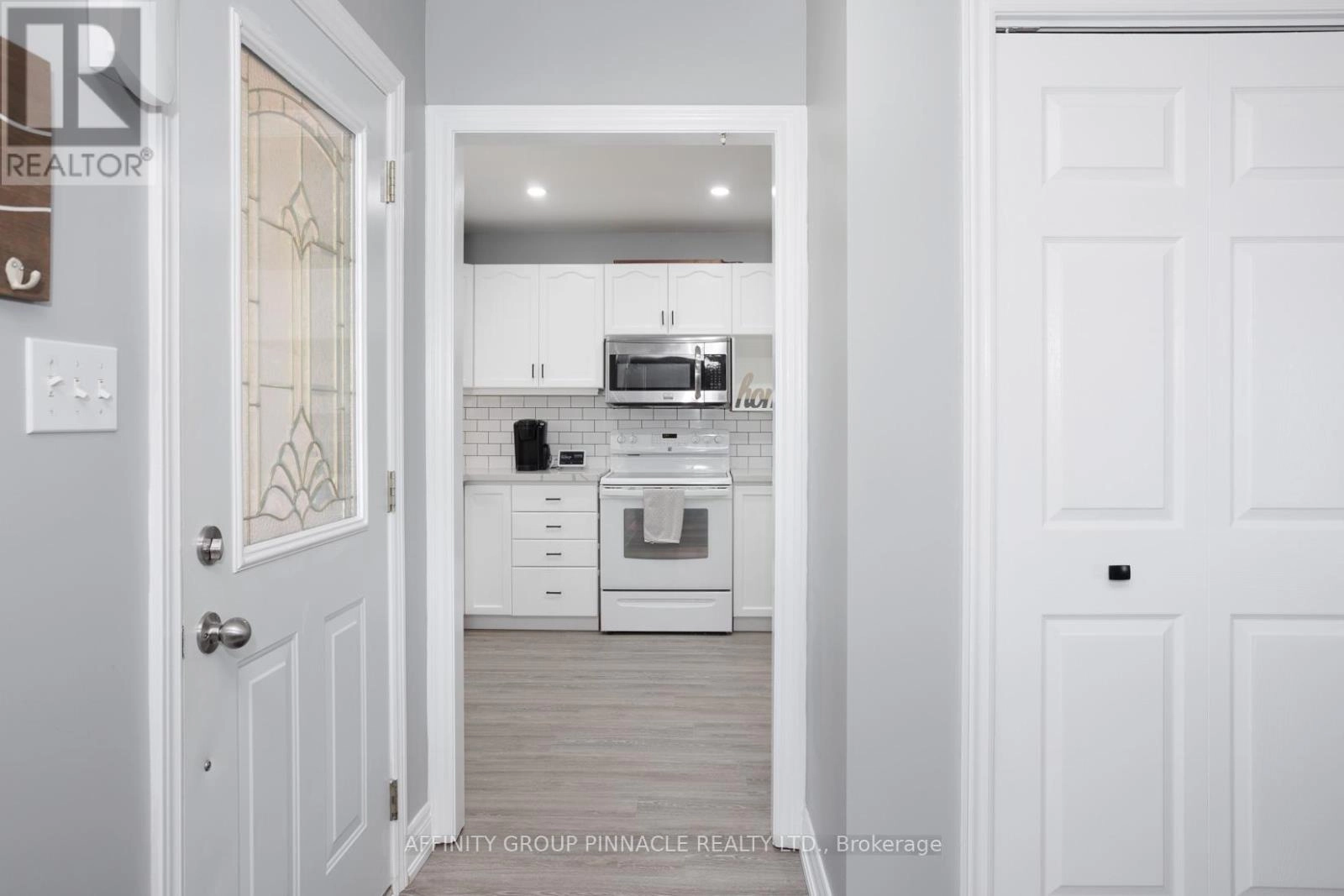 3 Dormer Road, Kawartha Lakes, Ontario K9V 6H8 - Photo 6 - X12370705