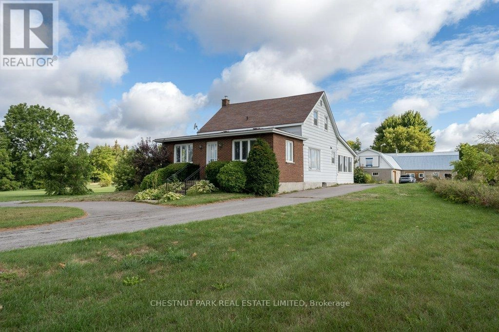 344 County Road 5, Prince Edward County, Ontario  K0K 2T0 - Photo 1 - X12371466