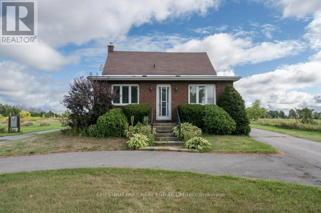 344 County Road 5, Prince Edward County, Ontario  K0K 2T0 - Photo 2 - X12371466