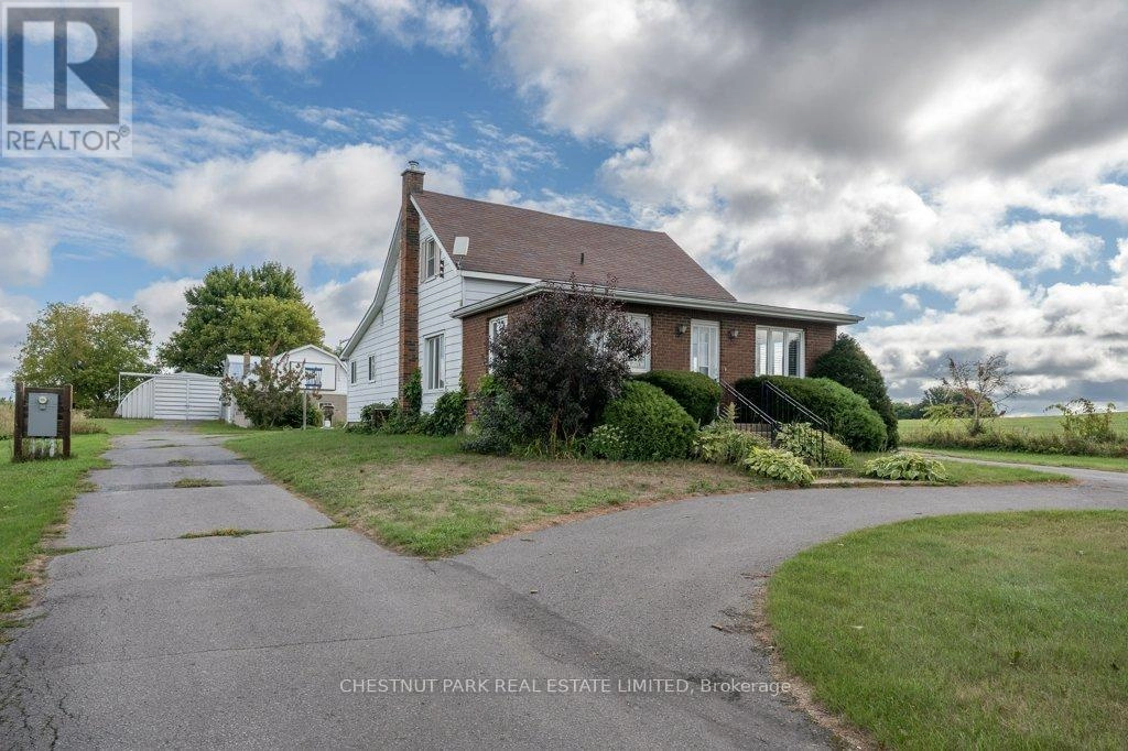344 County Road 5, Prince Edward County, Ontario  K0K 2T0 - Photo 3 - X12371466