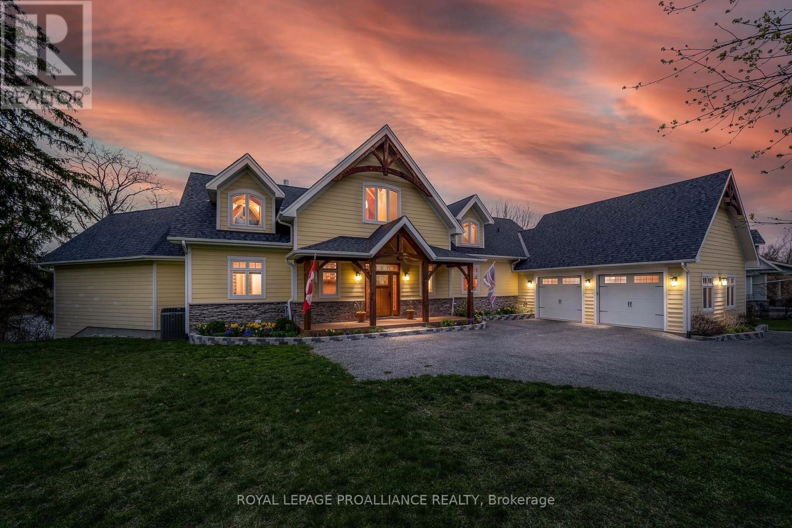 12698 Loyalist Parkway, Prince Edward County, Ontario  K0K 2T0 - Photo 2 - X12371479