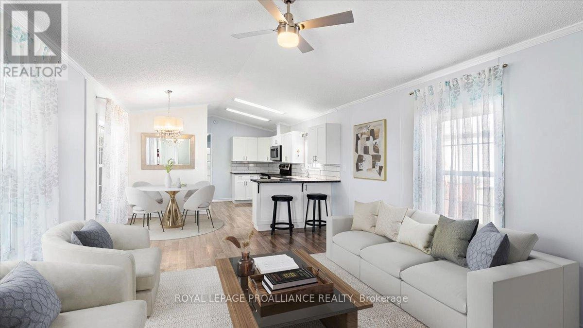 18 - 311 Dundas Street, Quinte West, Ontario  K8V 1M1 - Photo 3 - X12371658