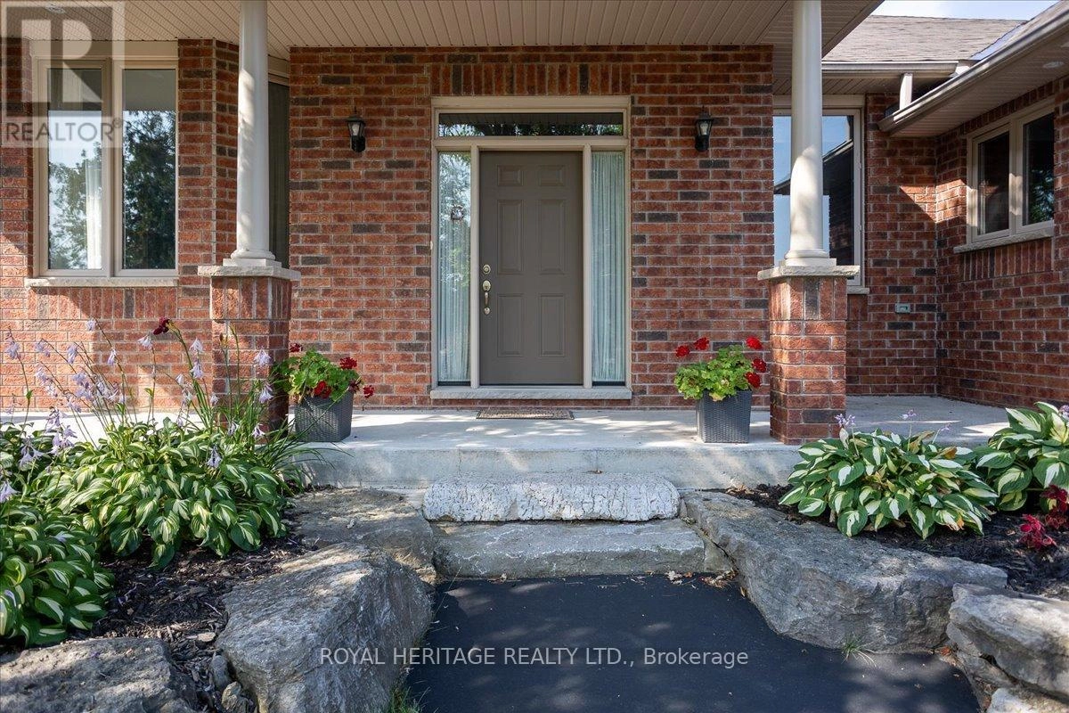 20 Island Bay Drive, Kawartha Lakes, Ontario  K0M 1A0 - Photo 3 - X12312067