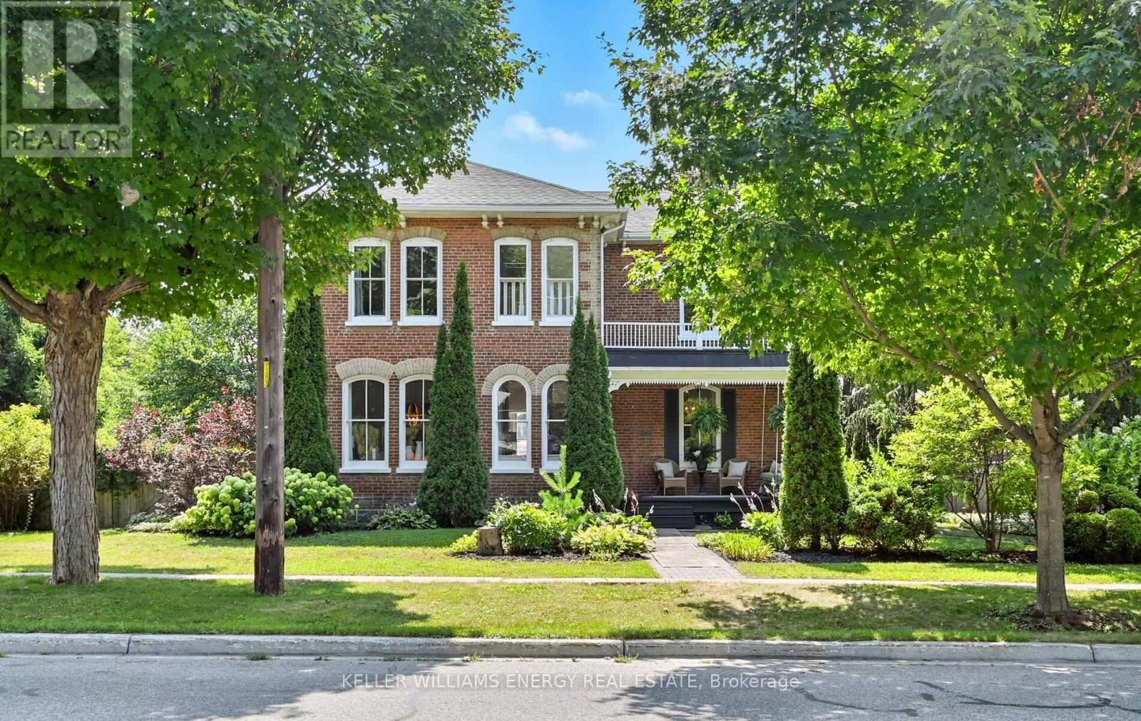 27 Columbus Road E, Oshawa, Ontario  L1H 0G3 - Photo 1 - E12373839