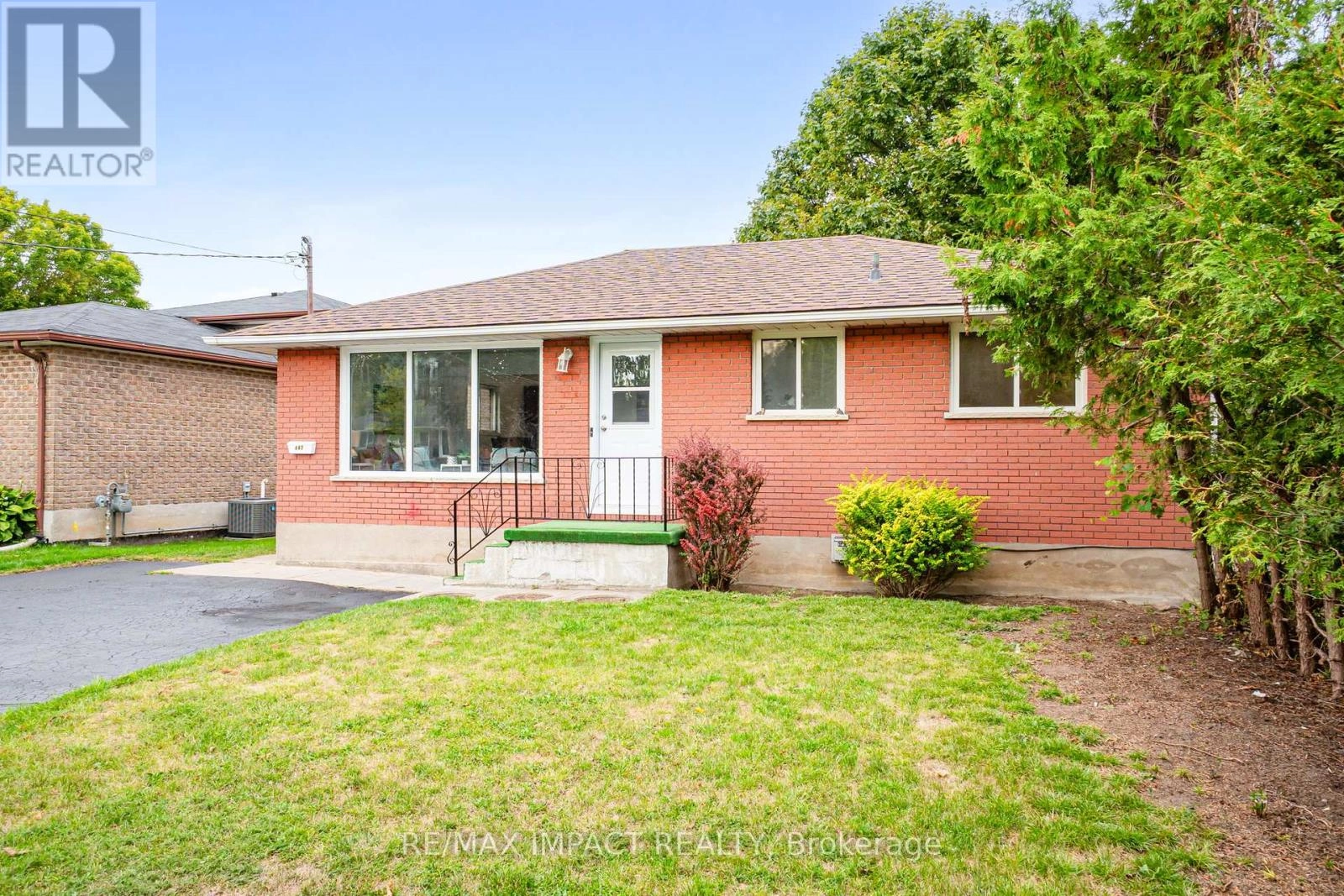 447 Campbell Street, Cobourg, Ontario  K9A 4C3 - Photo 2 - X12373724