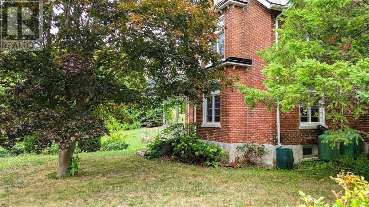 232 Union Road, Madoc, Ontario  K0K 1Y0 - Photo 3 - X12373772