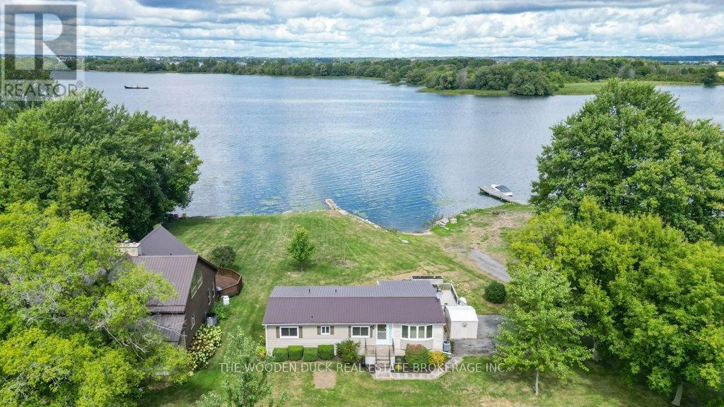 1314 96 Highway, Frontenac Islands, Ontario  K0H 2Y0 - Photo 1 - X12373865