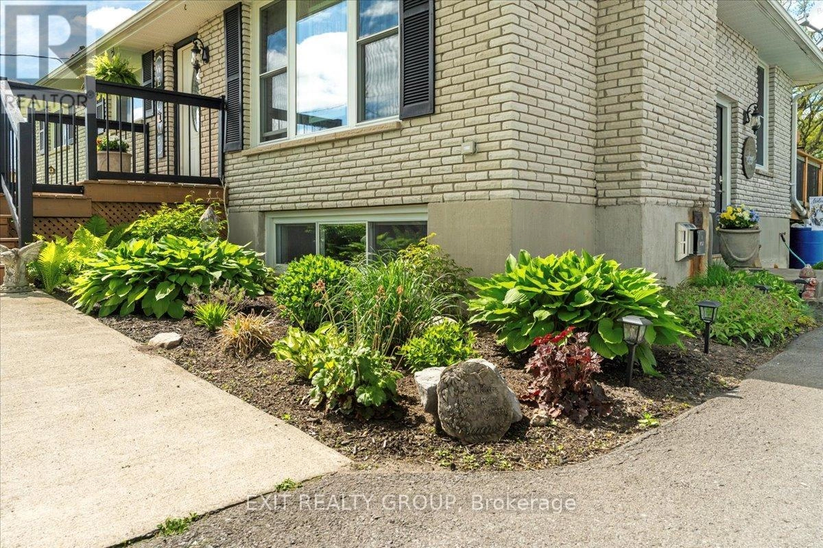 40 St Marks Road, Marmora And Lake, Ontario  K0K 2M0 - Photo 2 - X12373930