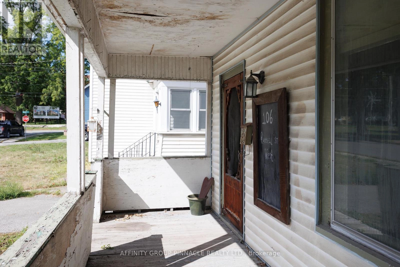 106 Russell Street W, Kawartha Lakes, Ontario  K9V 2X4 - Photo 3 - X12374372