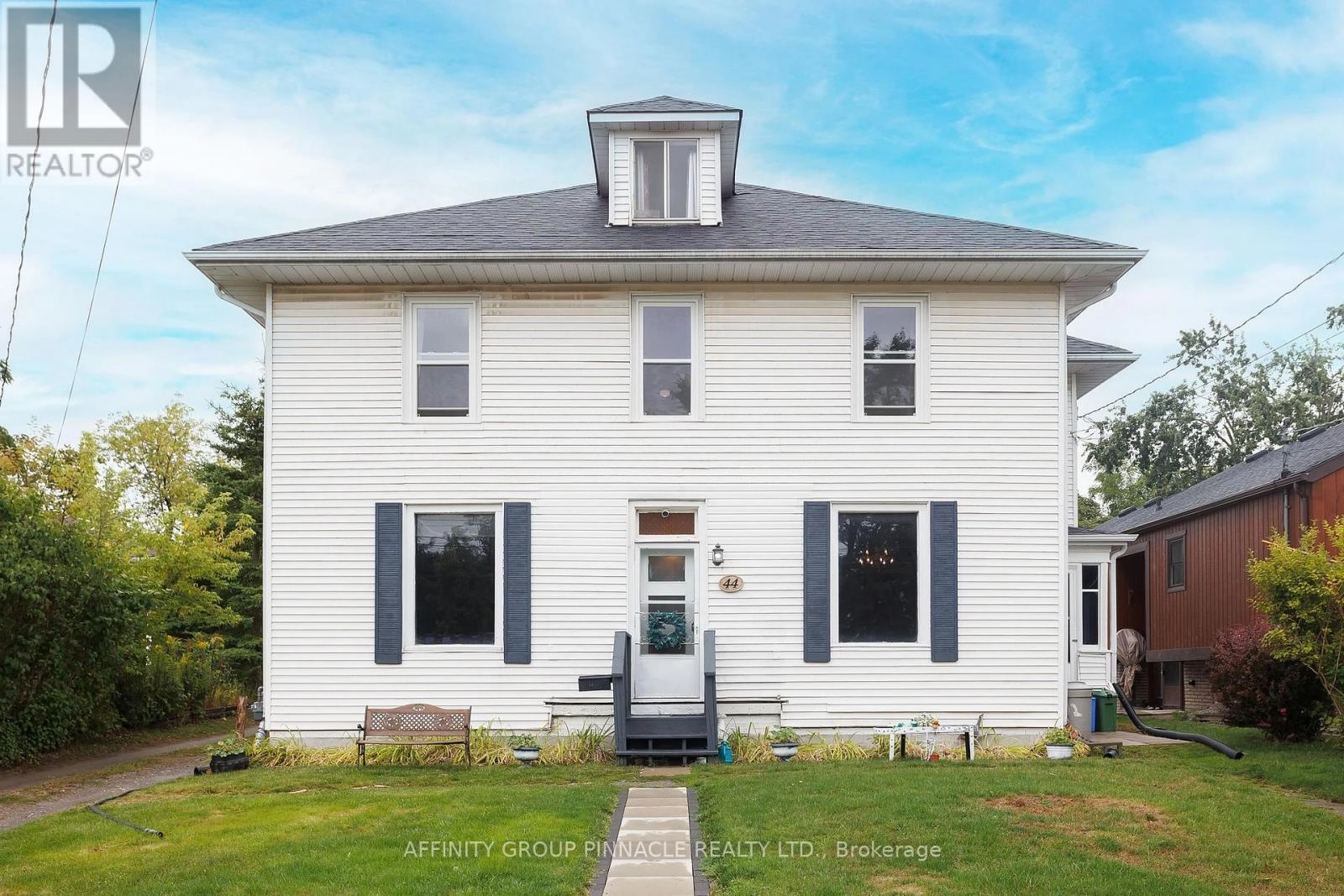 44 St Patrick Street, Kawartha Lakes, Ontario  K9V 1R3 - Photo 1 - X12374682