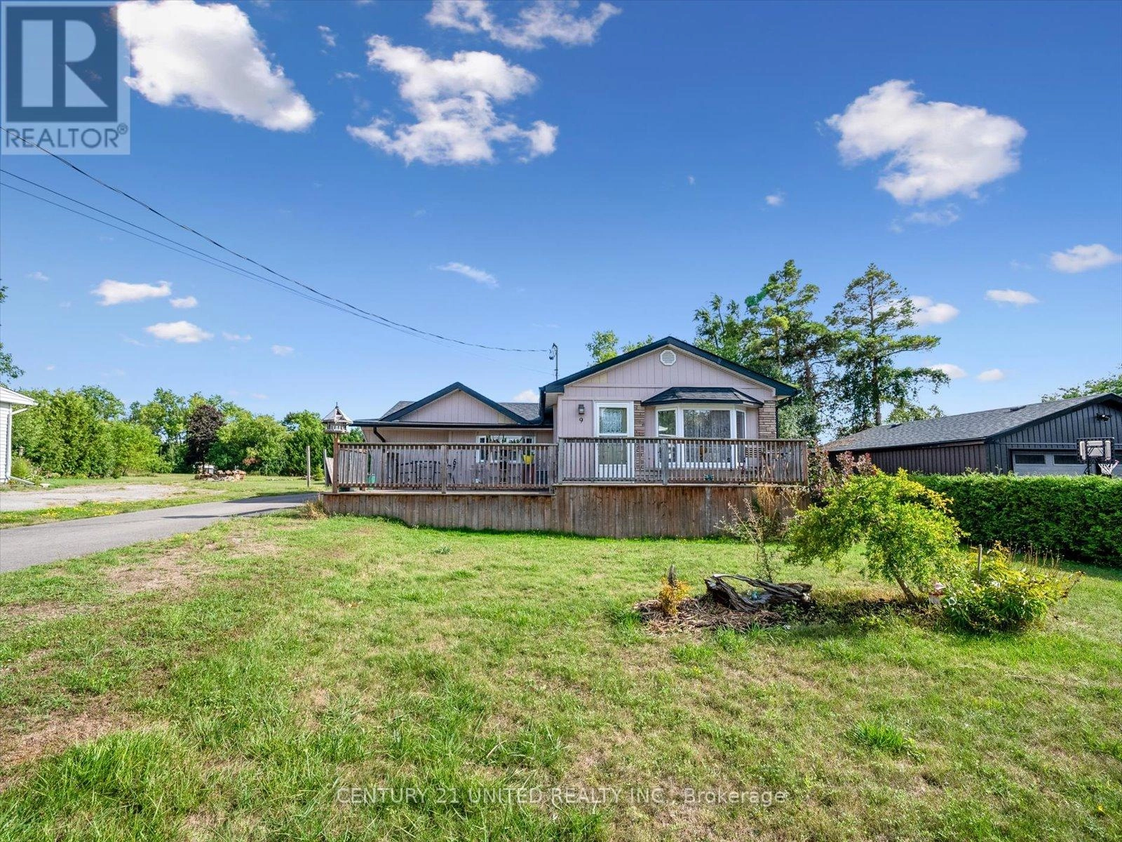 9 Beverly Street, Kawartha Lakes, Ontario  K9V 4Y8 - Photo 1 - X12374902