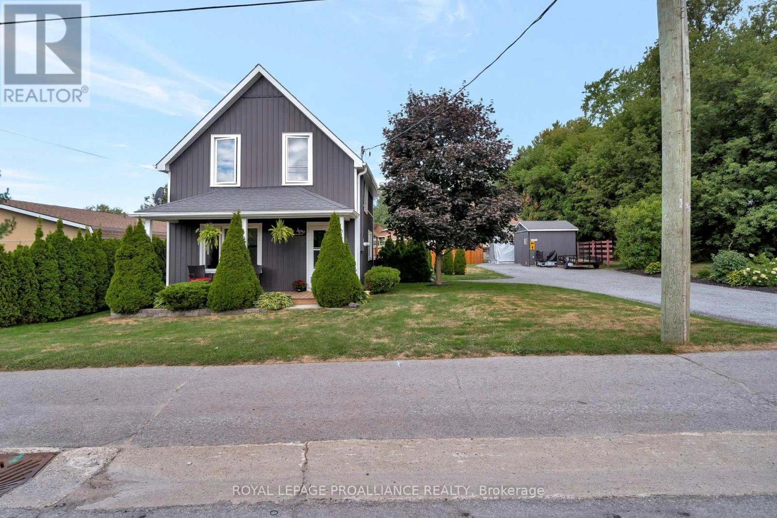 30 Lake Street Se, Prince Edward County, Ontario  K0K 2T0 - Photo 1 - X12375897