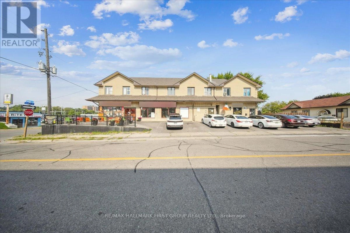 7 Nassau Street, Oshawa, Ontario  L1J 4A3 - Photo 1 - E12376548