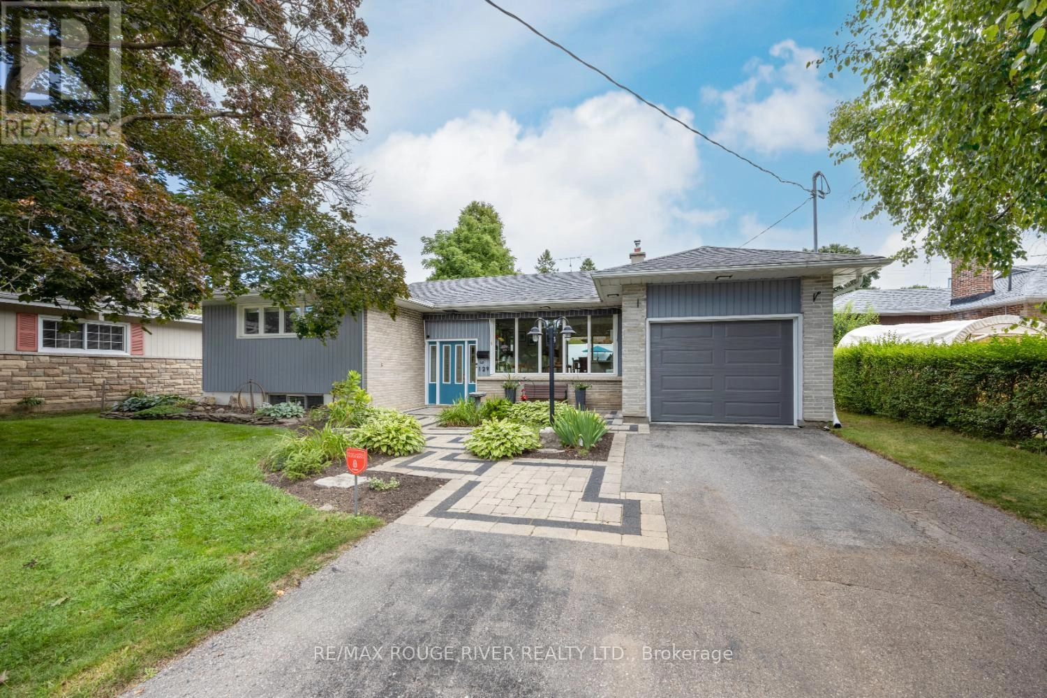 129 Briar Court, Oshawa, Ontario  L1G 6M4 - Photo 1 - E12377025