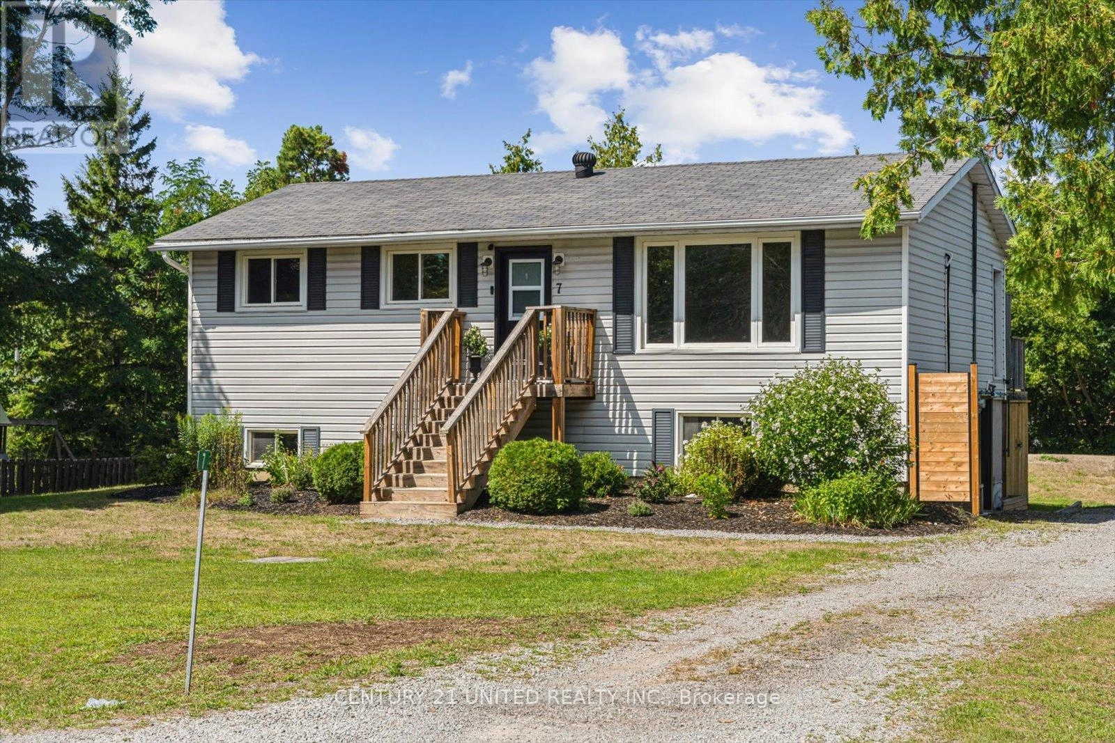 7 Kawartha Crescent, Kawartha Lakes, Ontario  K0L 2W0 - Photo 2 - X12377419