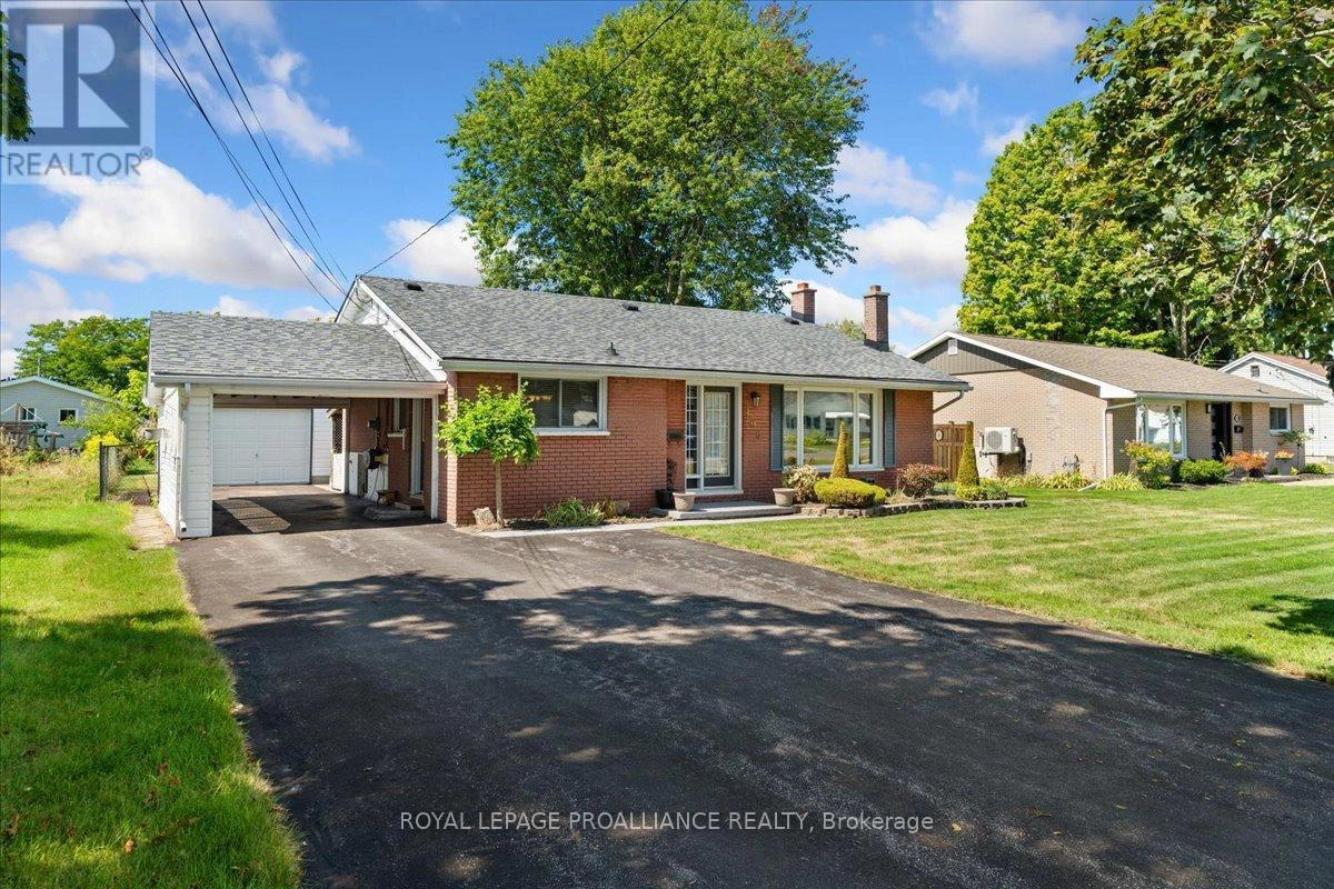106 Lemoine Street, Belleville, Ontario  K8P 4H1 - Photo 1 - X12377388